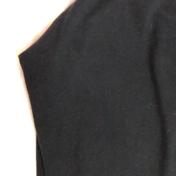 Gently used Pink Holiday leggings Available 1/26/22 - Picture 10 of 10